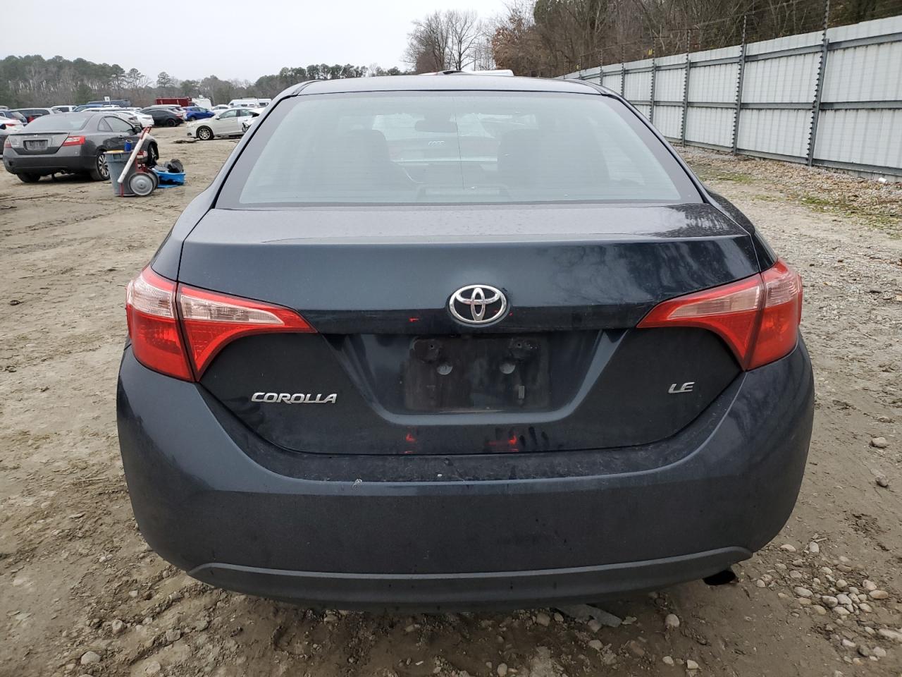 2018 Toyota Corolla L VIN: 5YFBURHEXJP789444 Lot: 86047314