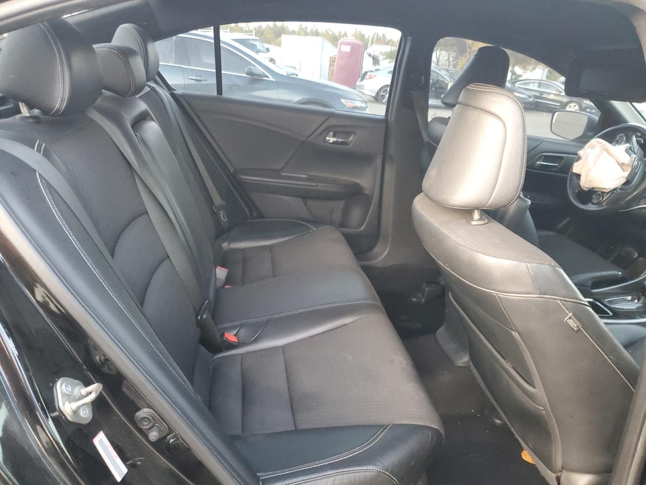 2016 Honda Accord - Image 11