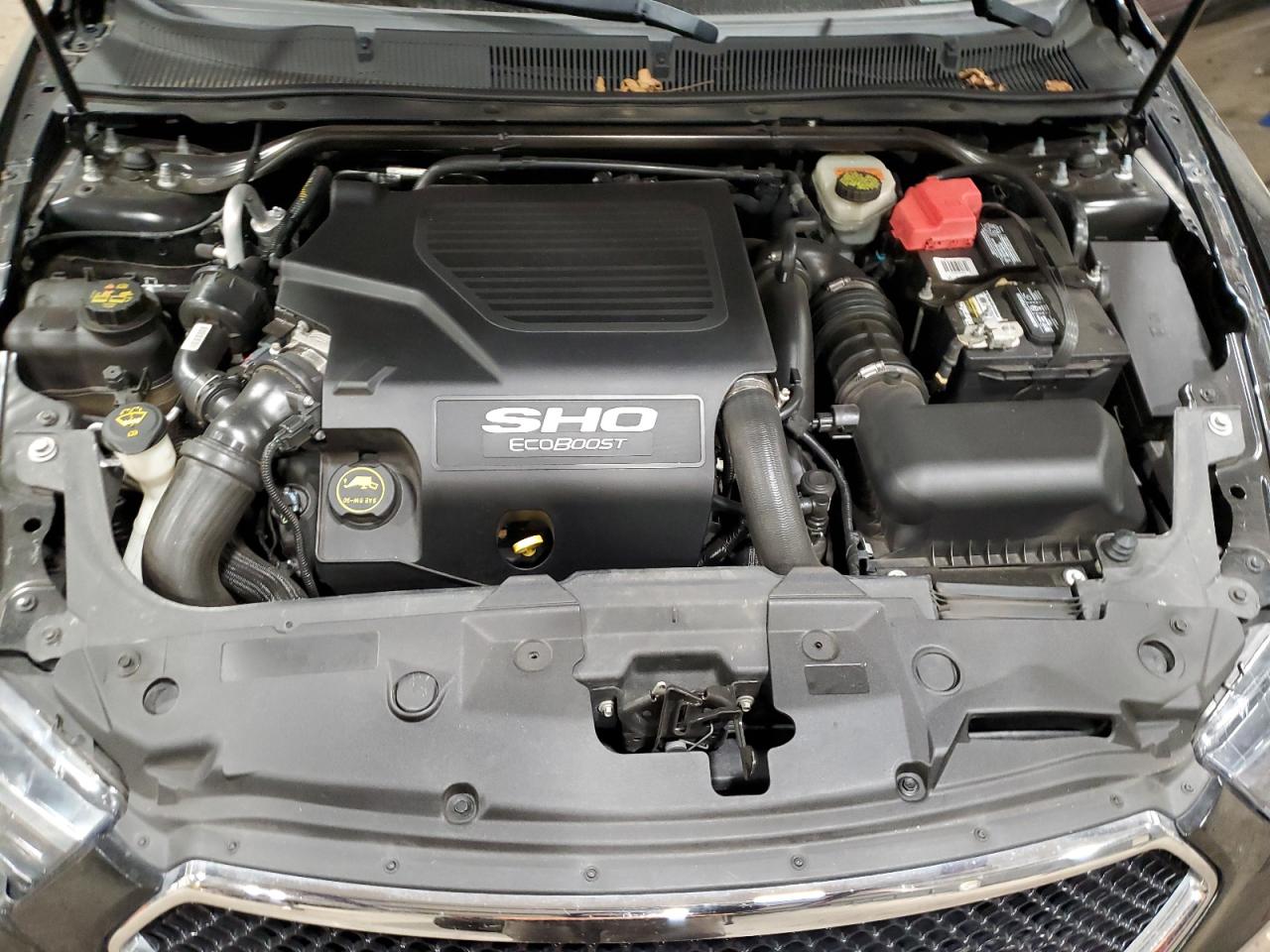 2015 Ford Taurus - Image 11