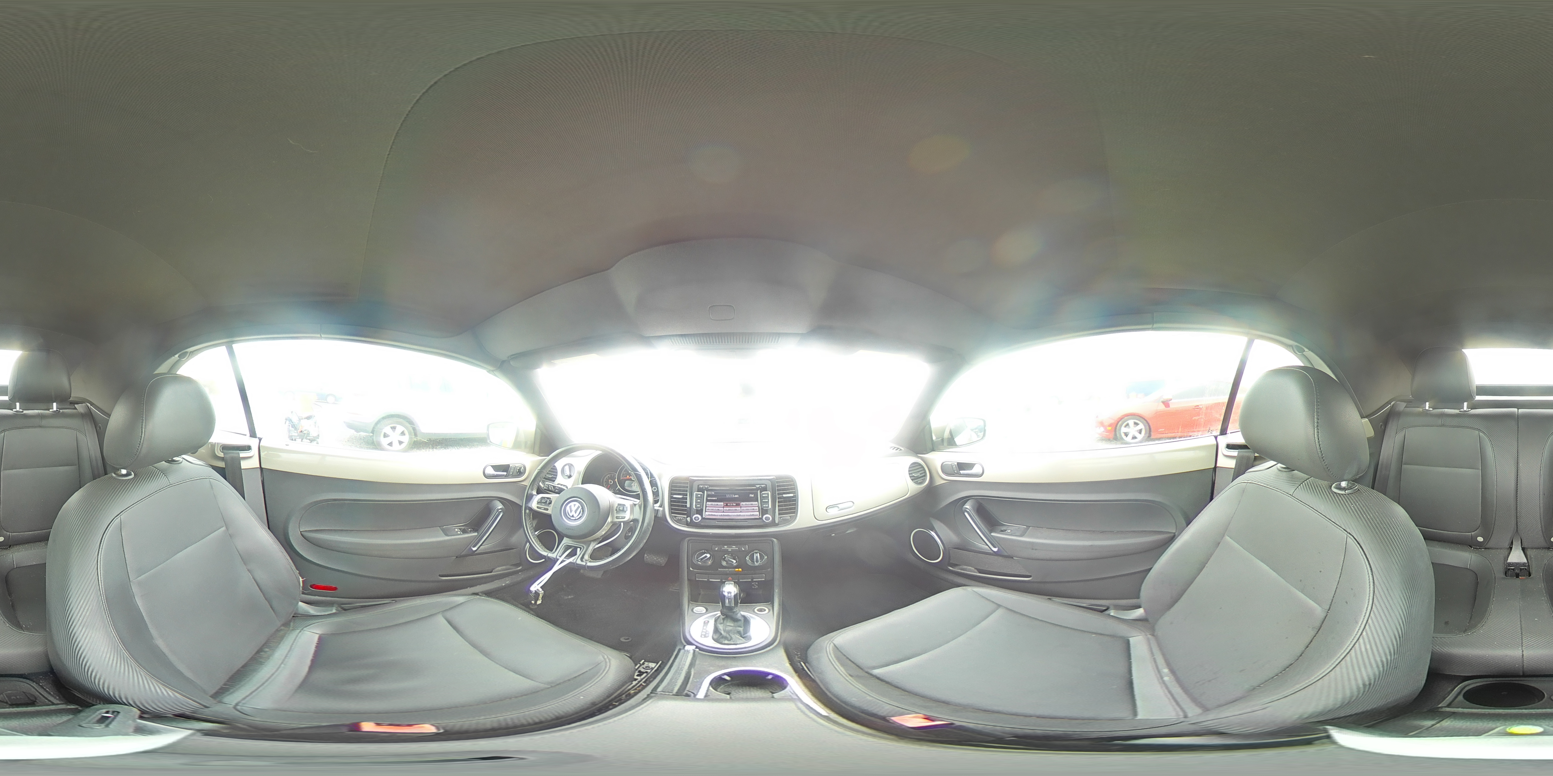 2013 Volkswagen Beetle - Image 14