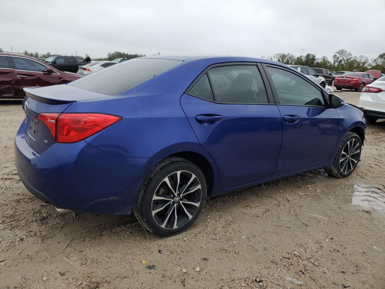 VIN 5YFBURHE3KP915368 2019 TOYOTA COROLLA no.3