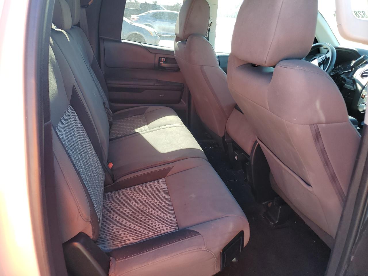 2019 Toyota Tundra - Image 10