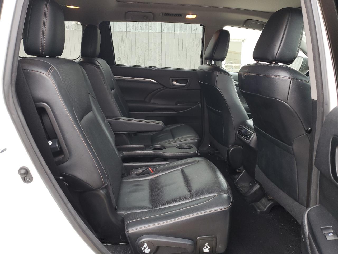 2017 Toyota Highlander Hybrid Limited VIN: 5TDDGRFH3HS025627 Lot: 82182654