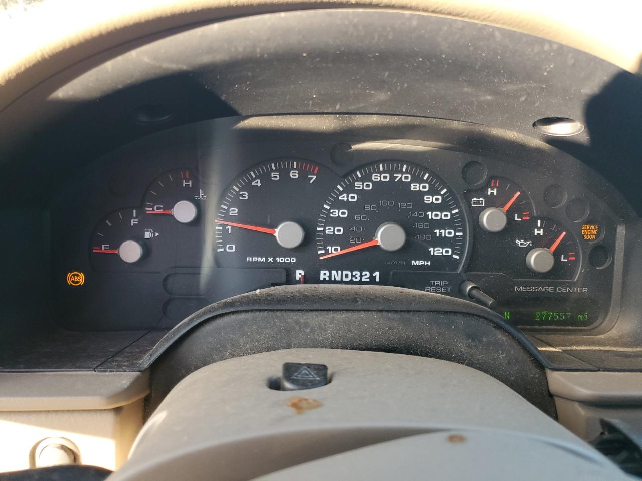 2004 Ford Explorer - Image 9