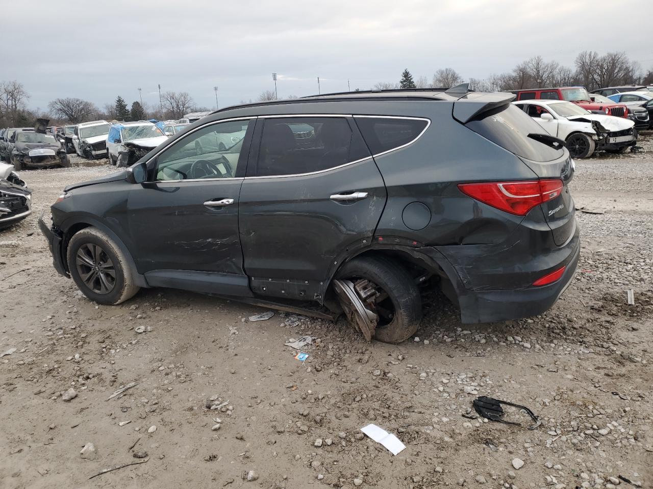 2014 Hyundai Santa Fe - Image 2