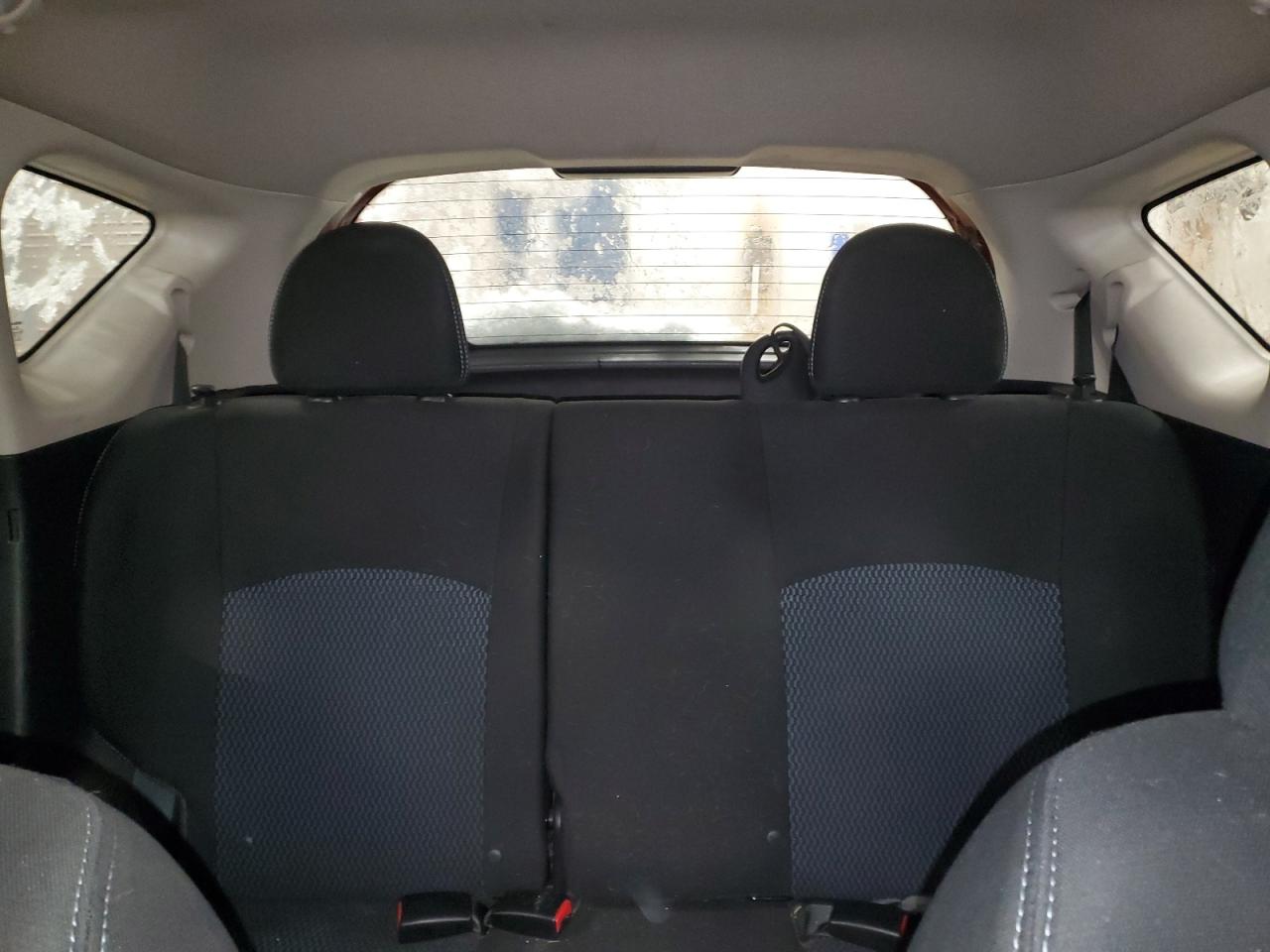 2019 Nissan Versa - Image 10