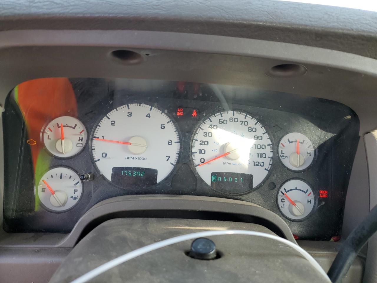 2005 Dodge RAM - Image 9