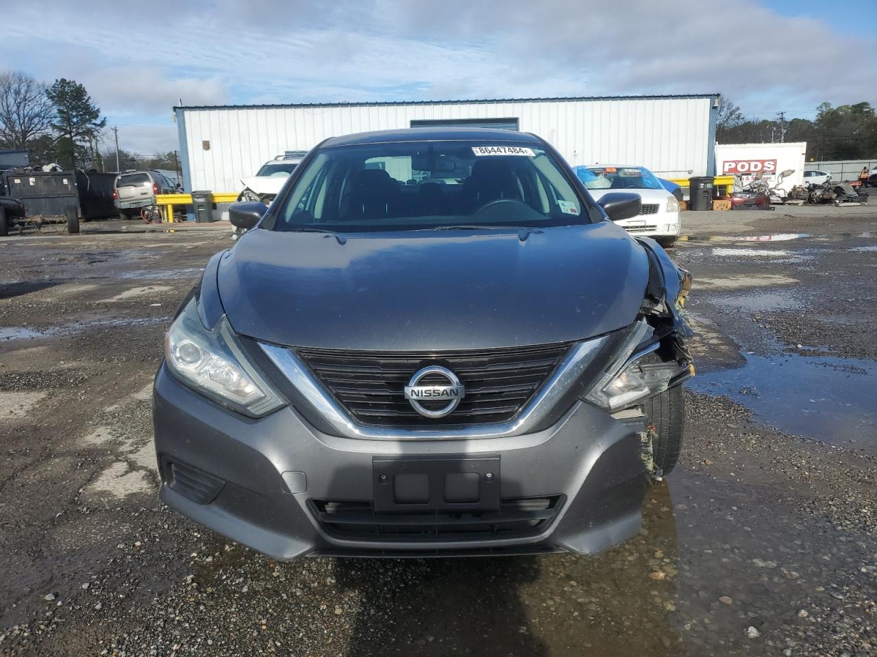 2018 Nissan Altima - Image 5