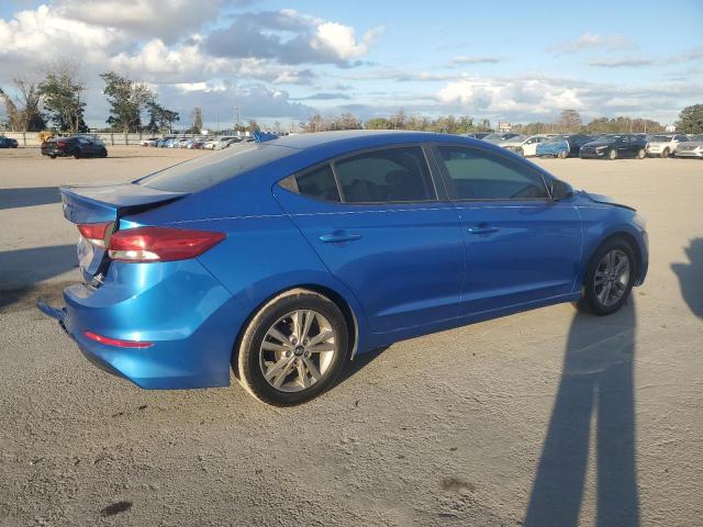  HYUNDAI ELANTRA 2017 Синий