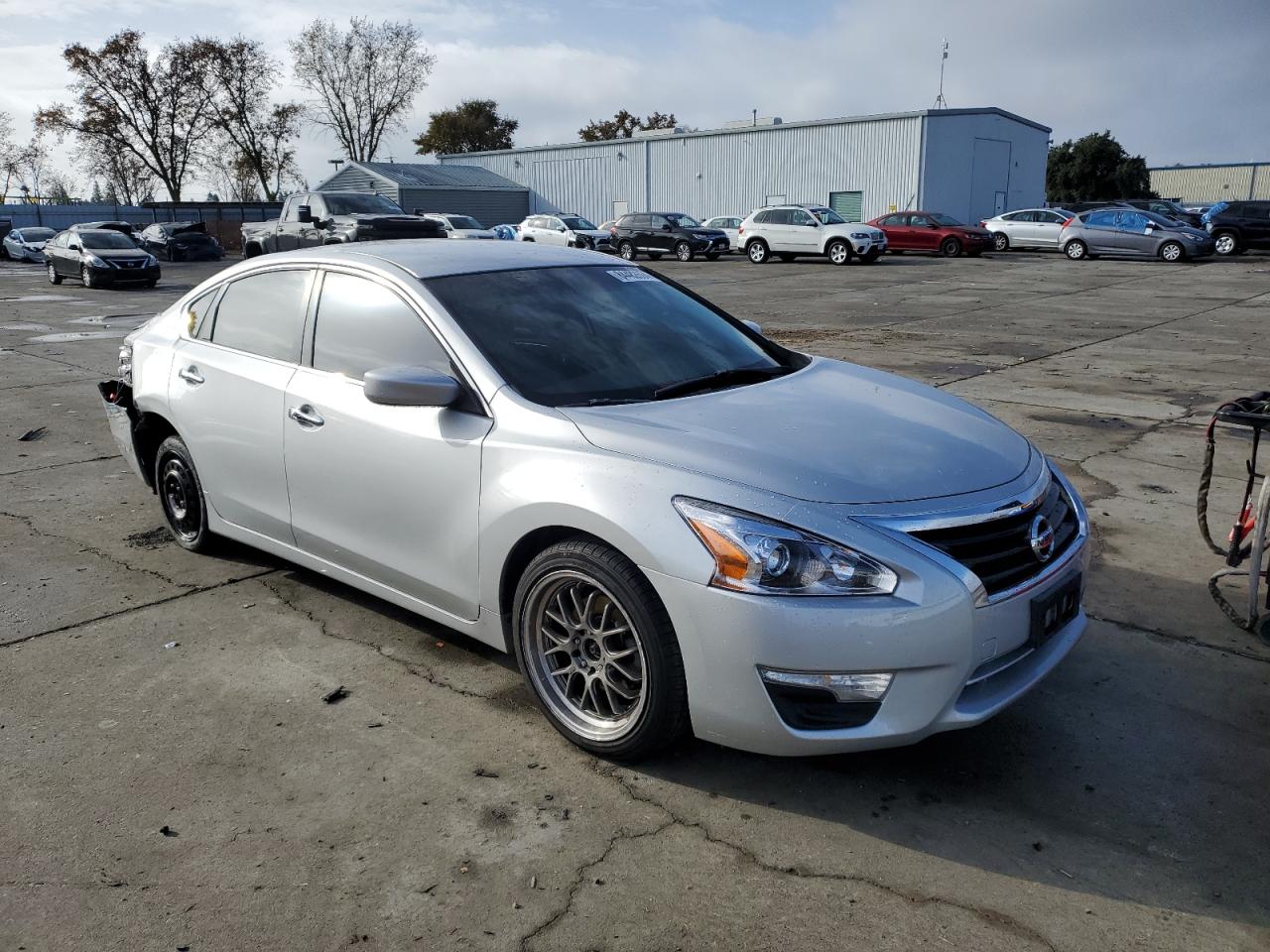 VIN 1N4AL3APXFN324860 2015 NISSAN ALTIMA no.4