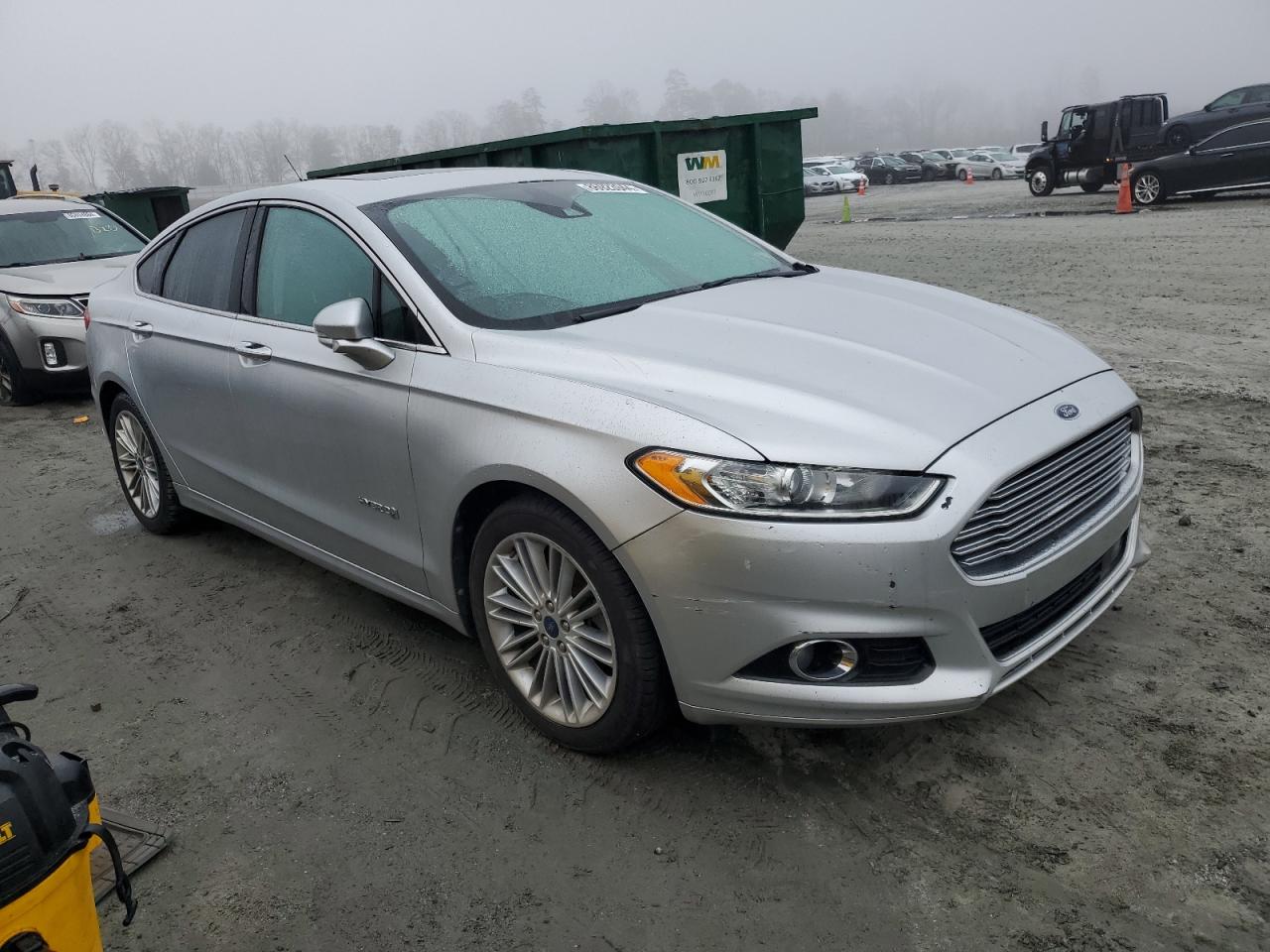 VIN 3FA6P0LU1DR266126 2013 FORD FUSION no.4