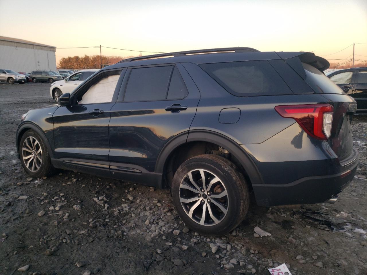 2022 Ford Explorer - Image 2