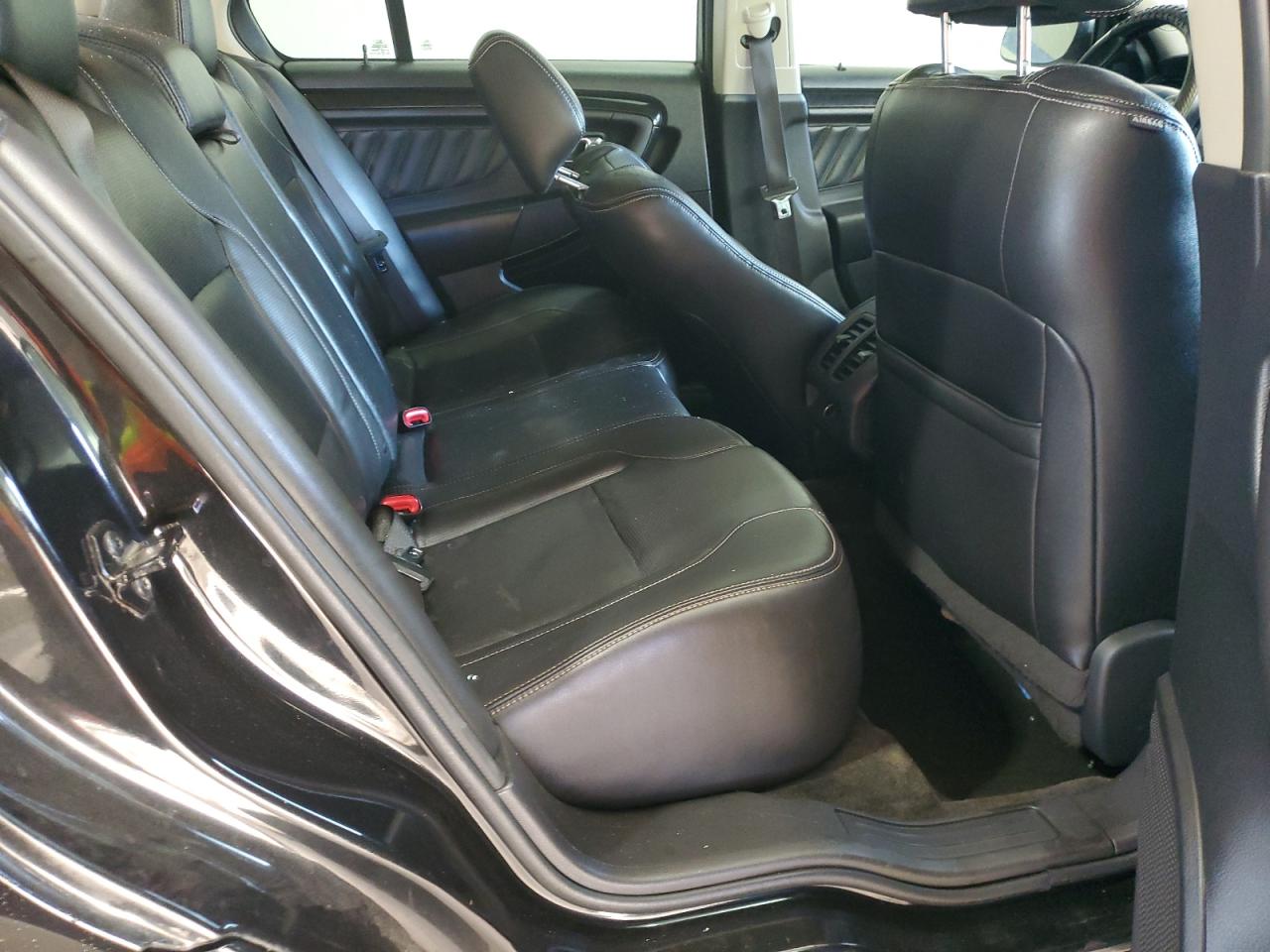 2011 Ford Taurus Limited VIN: 1FAHP2FW5BG174992 Lot: 85150824