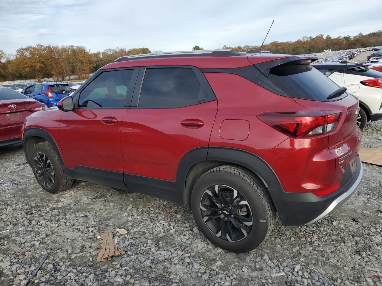 2021 Chevrolet TrailBlazer - Image 2