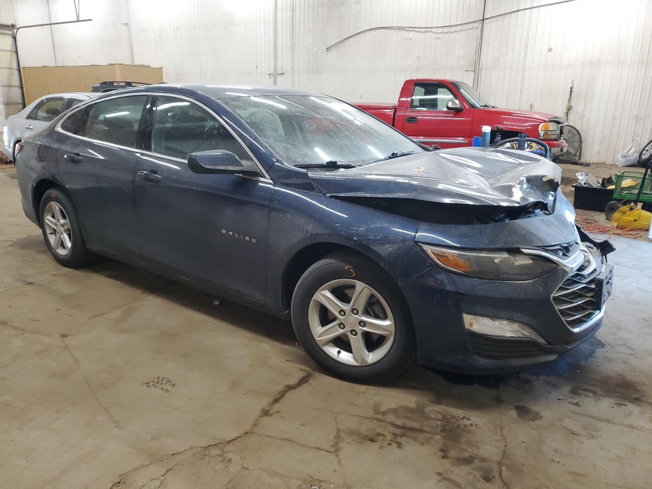 2022 Chevrolet Malibu - Image 4
