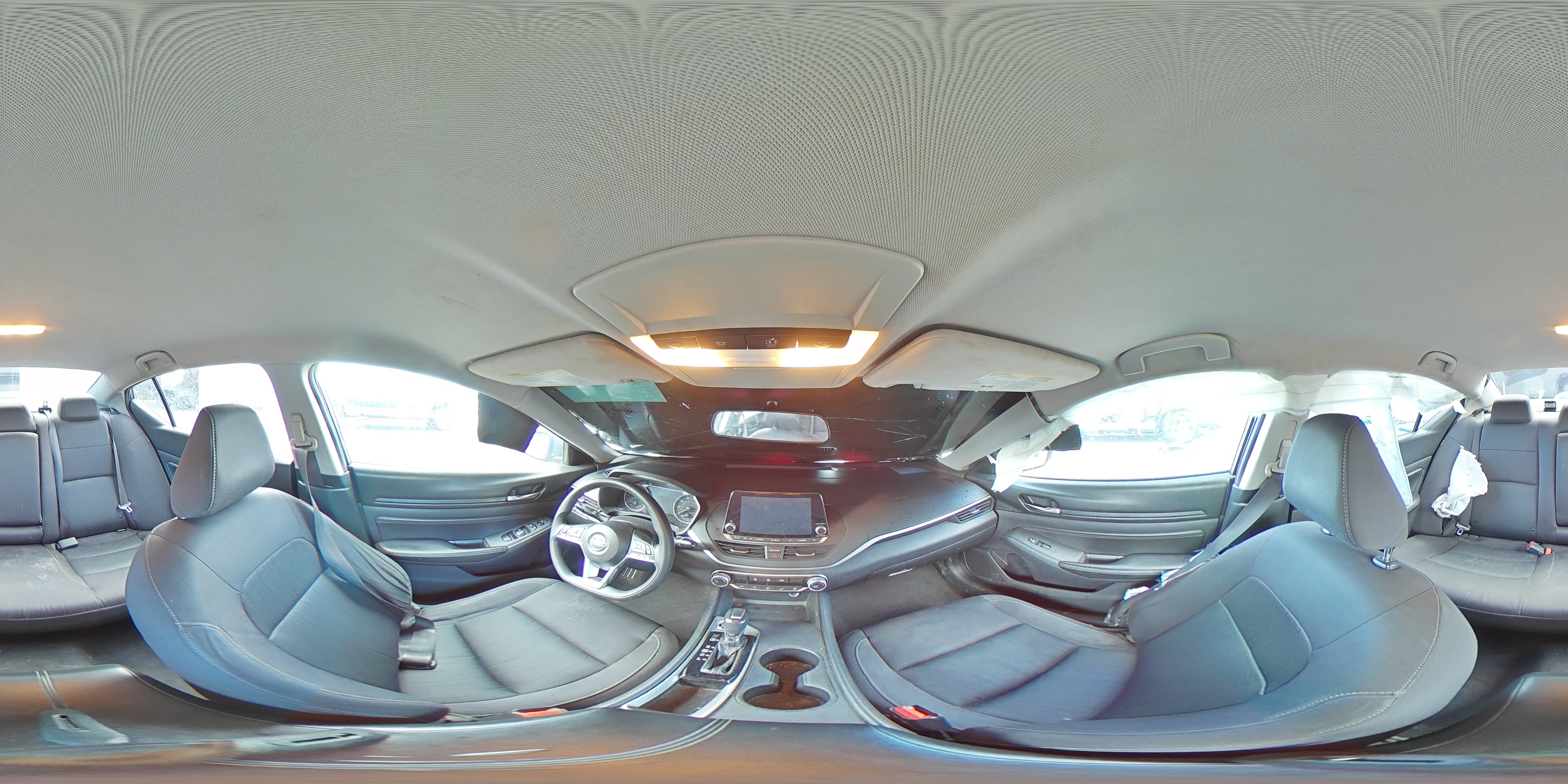 2020 Nissan Altima - Image 13