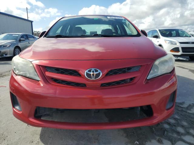  TOYOTA COROLLA 2013 Czerwony