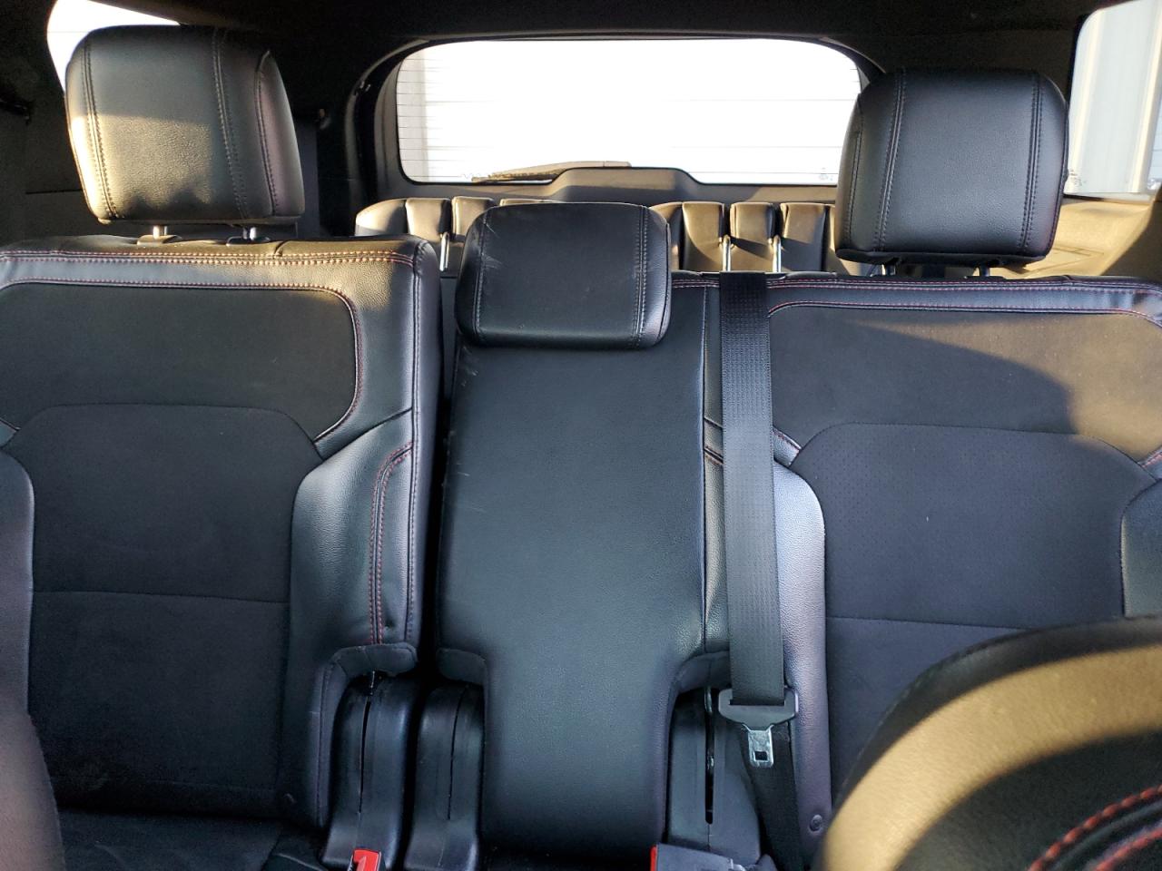 2018 Ford Explorer - Image 10