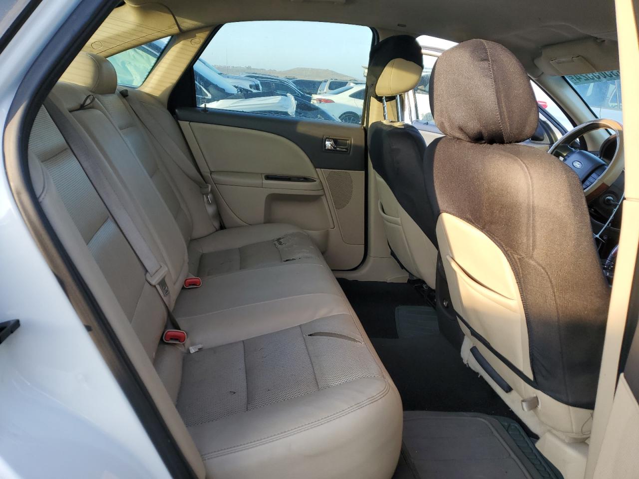2009 Ford Taurus - Image 10
