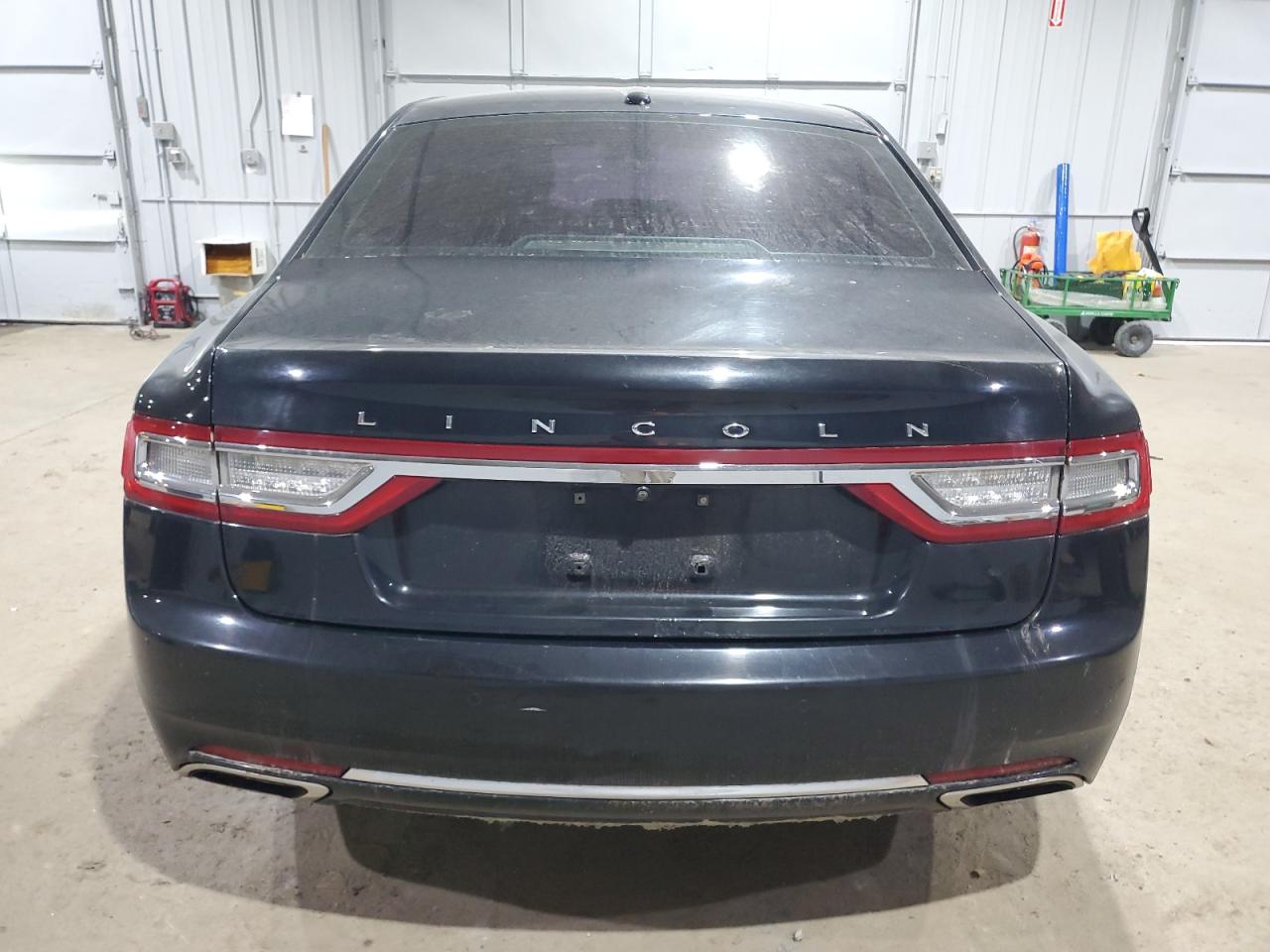 2017 Lincoln Continental - Image 6