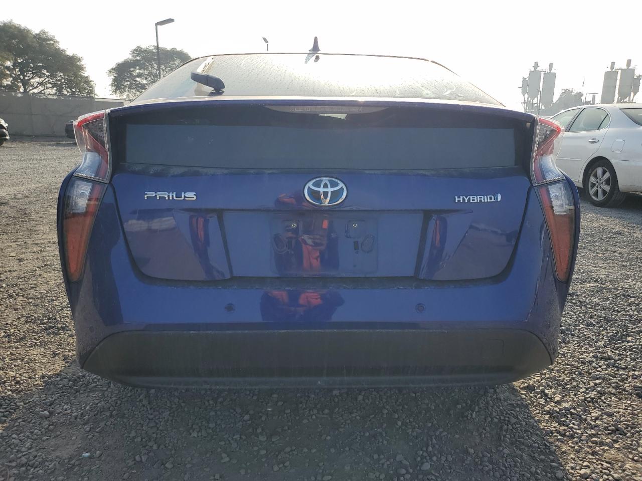 VIN JTDKARFU1J3066982 2018 TOYOTA PRIUS no.6