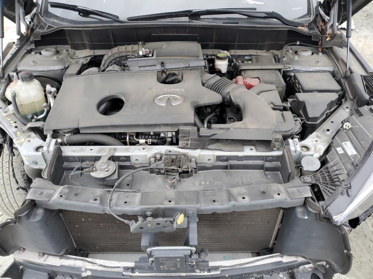 2021 Infiniti QX50 - Image 12