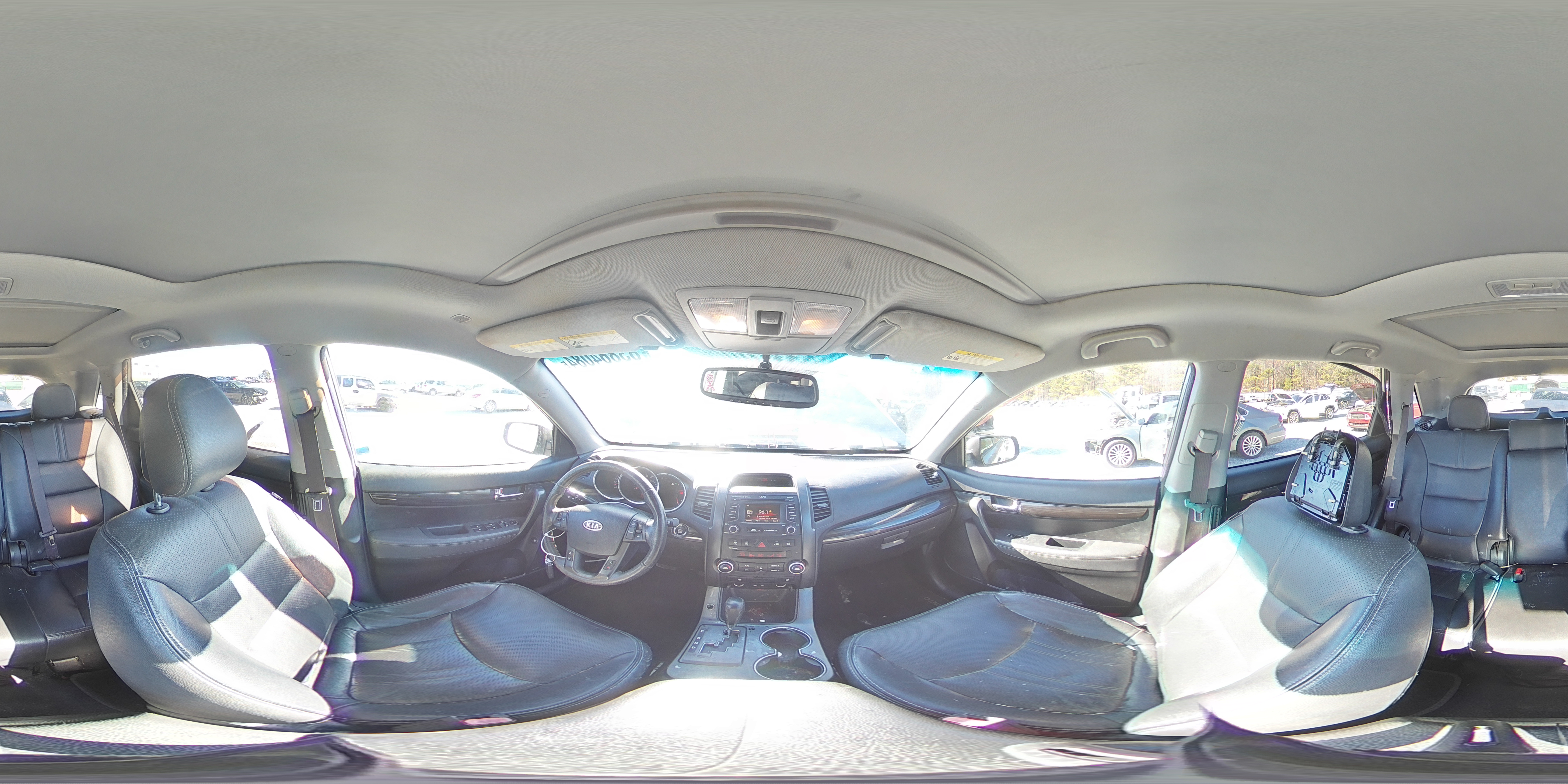 2012 Kia Sorento - Image 14