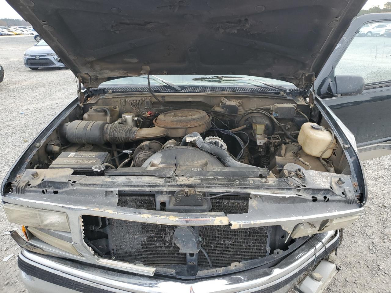 1992 GMC Envoy - Image 11