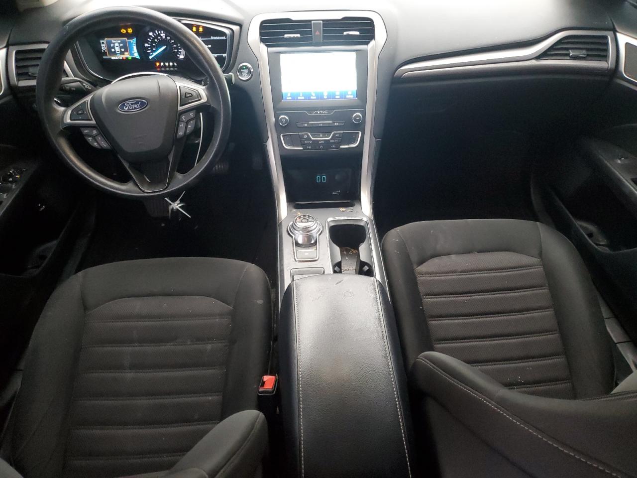 2020 Ford Fusion - Image 8