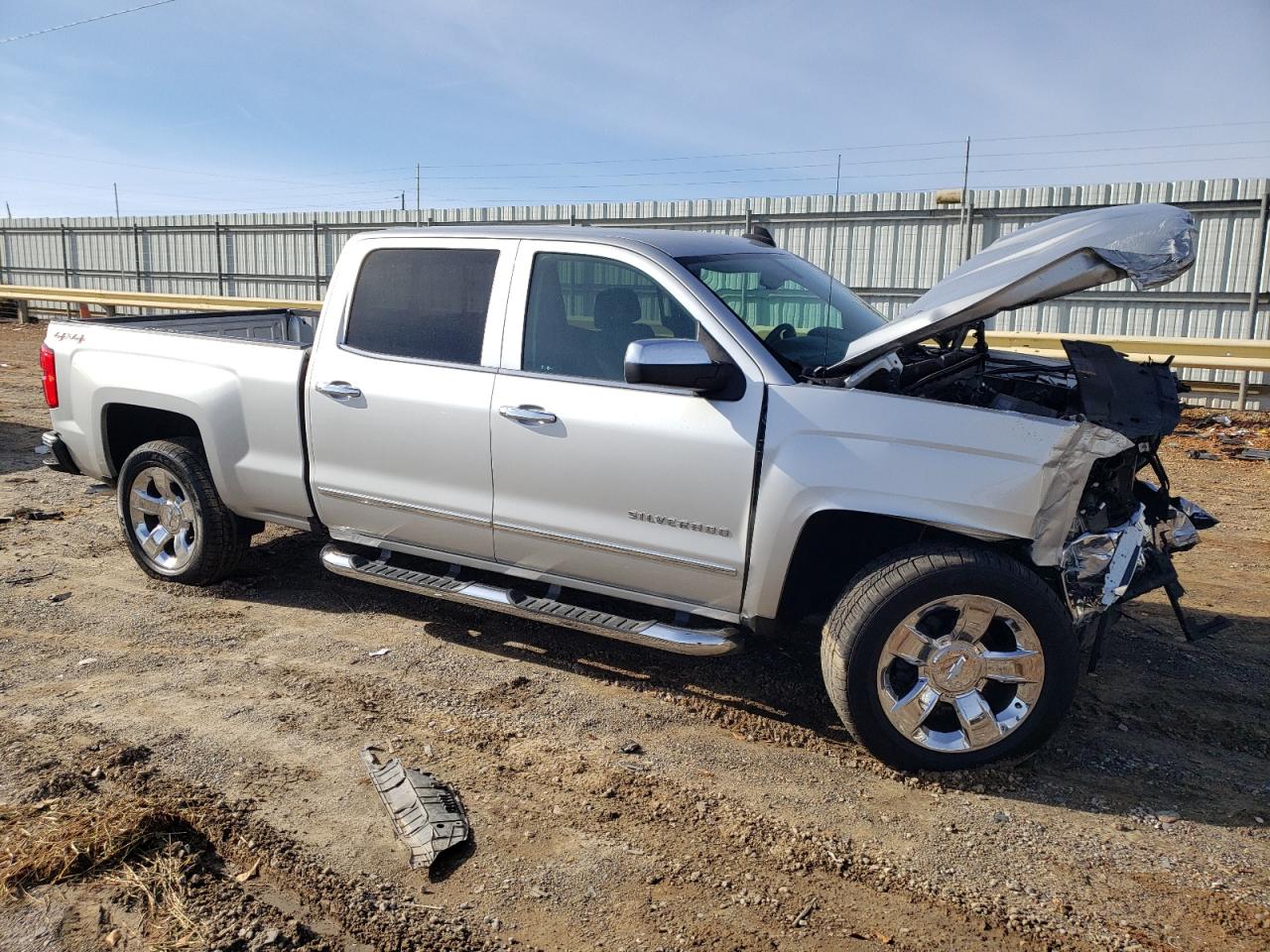2017 Chevrolet Silverado - Image 4