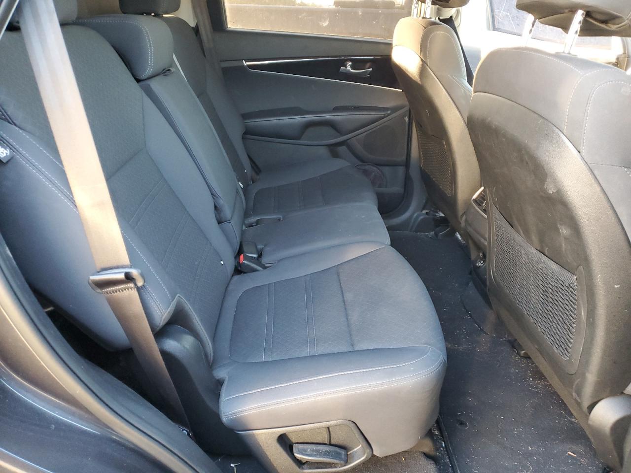 2017 Kia Sorento - Image 11