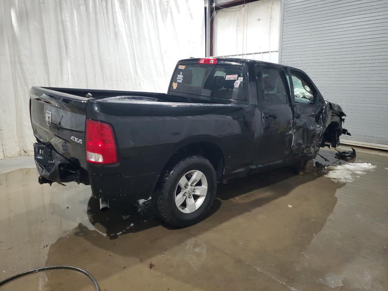 2018 RAM 1500 - Image 3