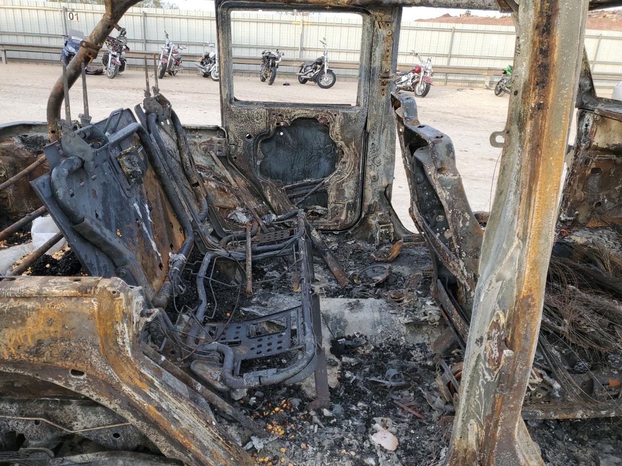 2008 Jeep Wrangler Unlimited X VIN: 1J4GA391X8L586915 Lot: 83599474