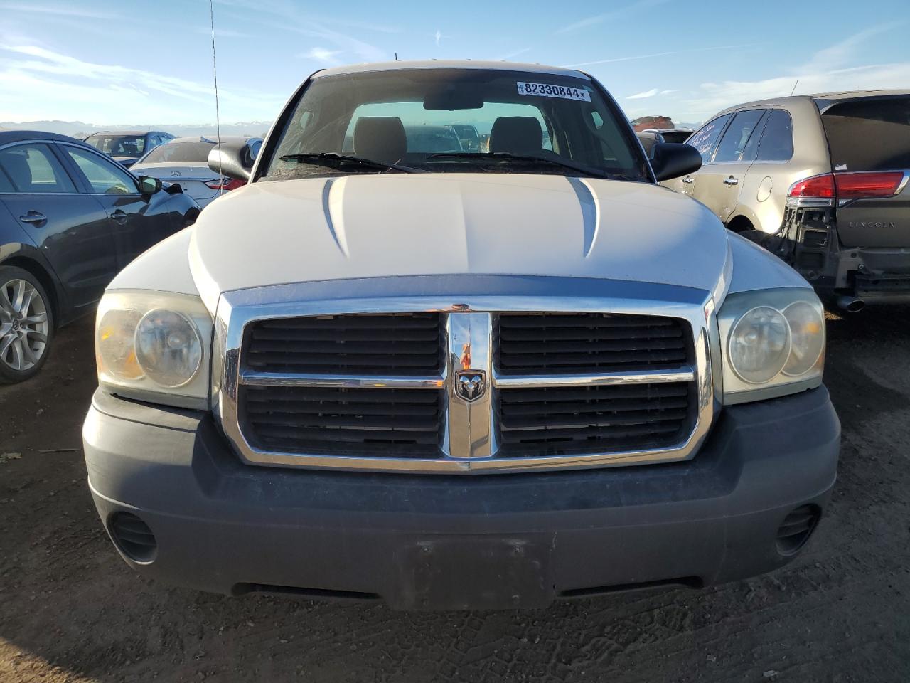 2006 Dodge Dakota - Image 5