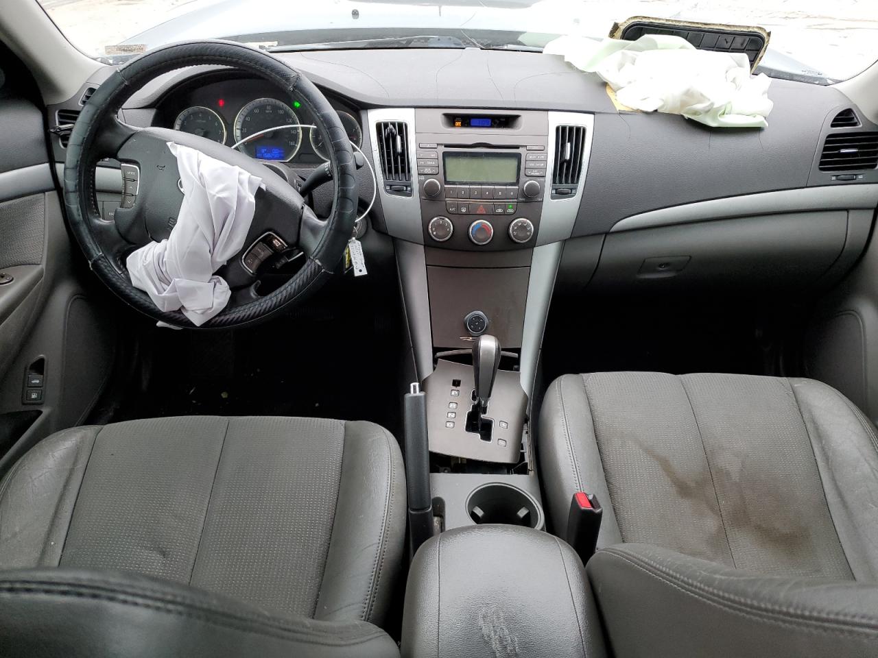 2009 Hyundai Sonata - Image 8