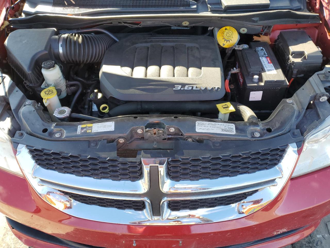2016 Dodge Caravan - Image 12