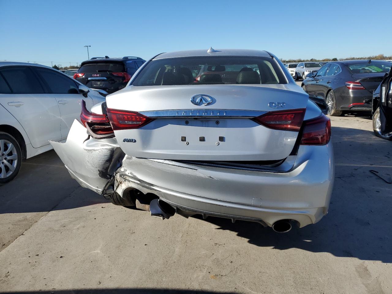 VIN JN1EV7ARXJM431763 2018 INFINITI Q50 no.6