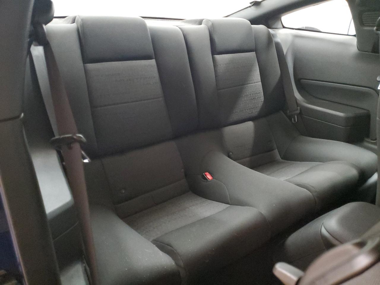 2007 Ford Mustang - Image 10