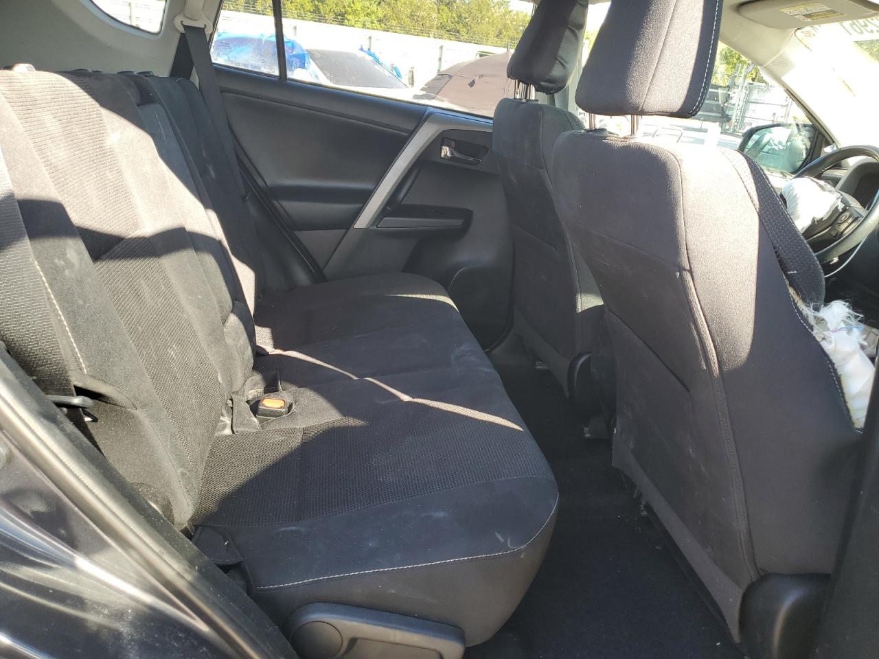 2018 Toyota RAV 4 - Image 11