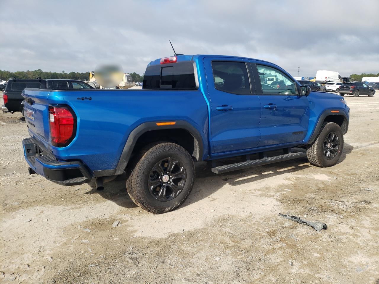 VIN 1GTP6BEK7R1173217 2024 GMC CANYON no.3