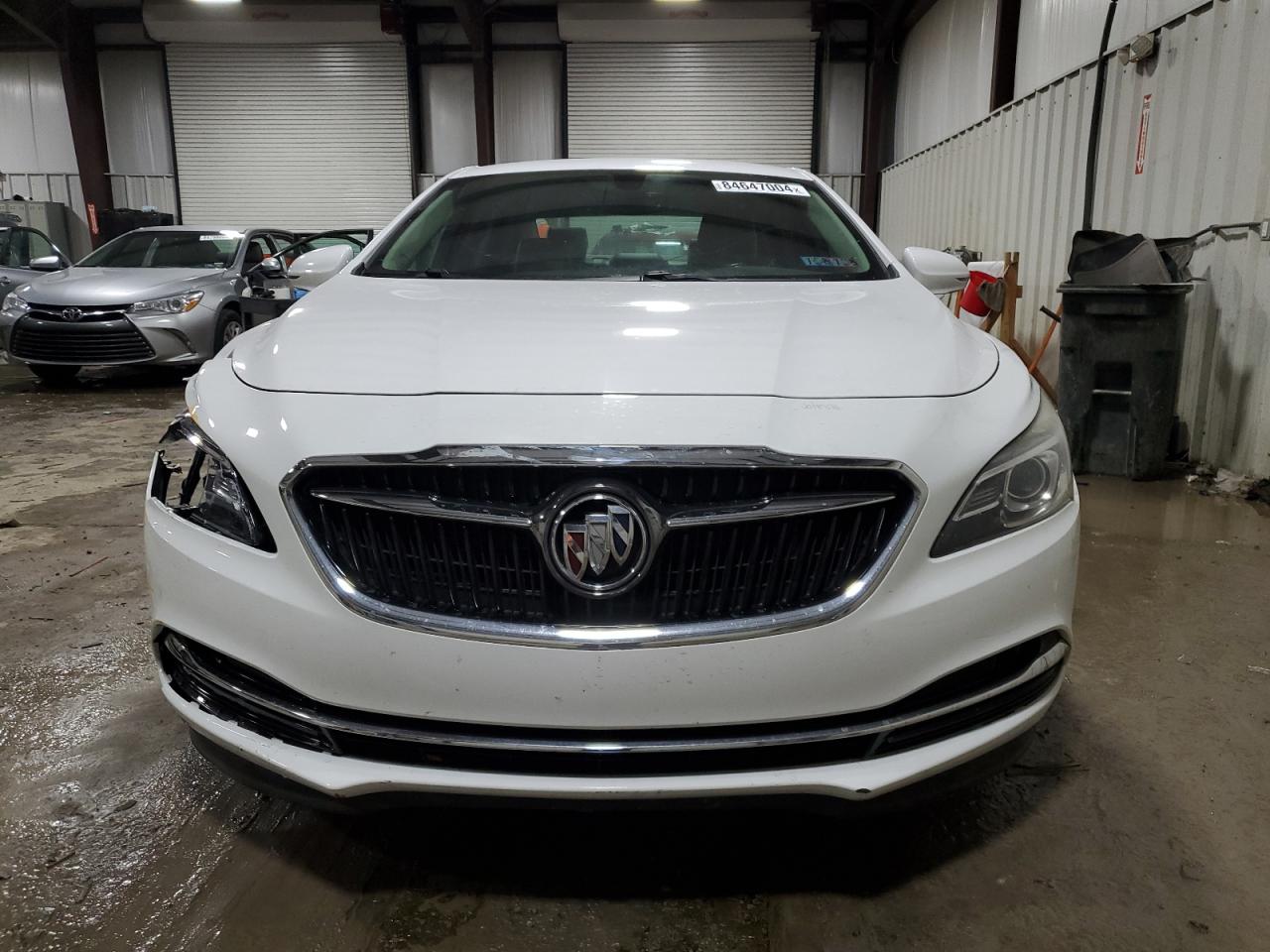 VIN 1G4ZP5SS3HU161649 2017 BUICK LACROSSE no.5