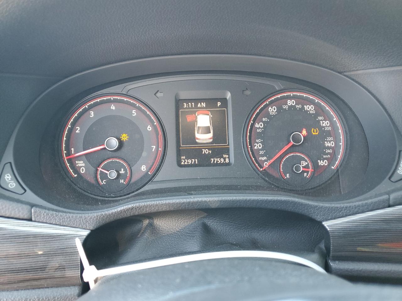 2021 Volkswagen Passat - Image 9