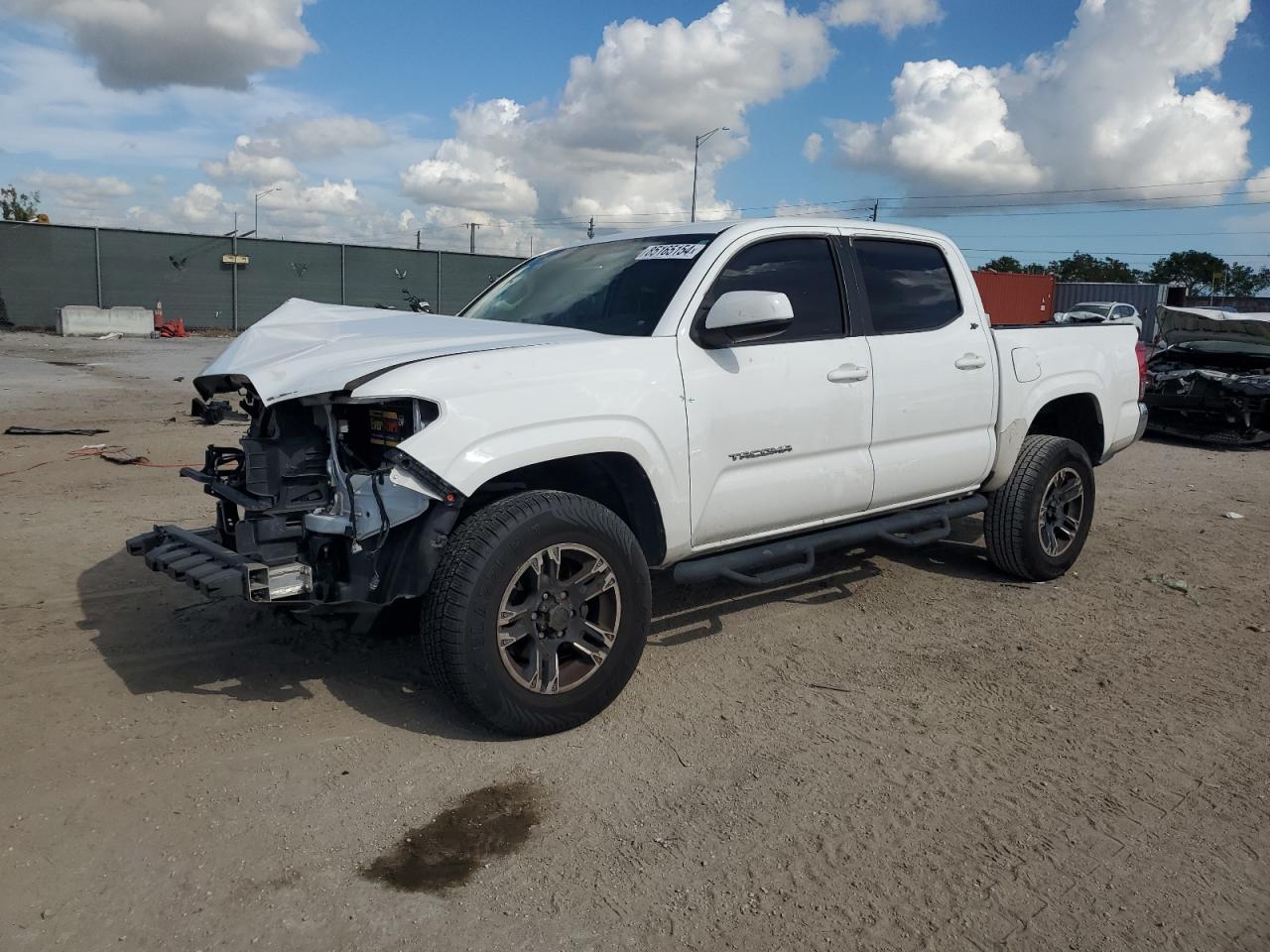 VIN 5TFAZ5CN6GX002996 2016 TOYOTA TACOMA no.1