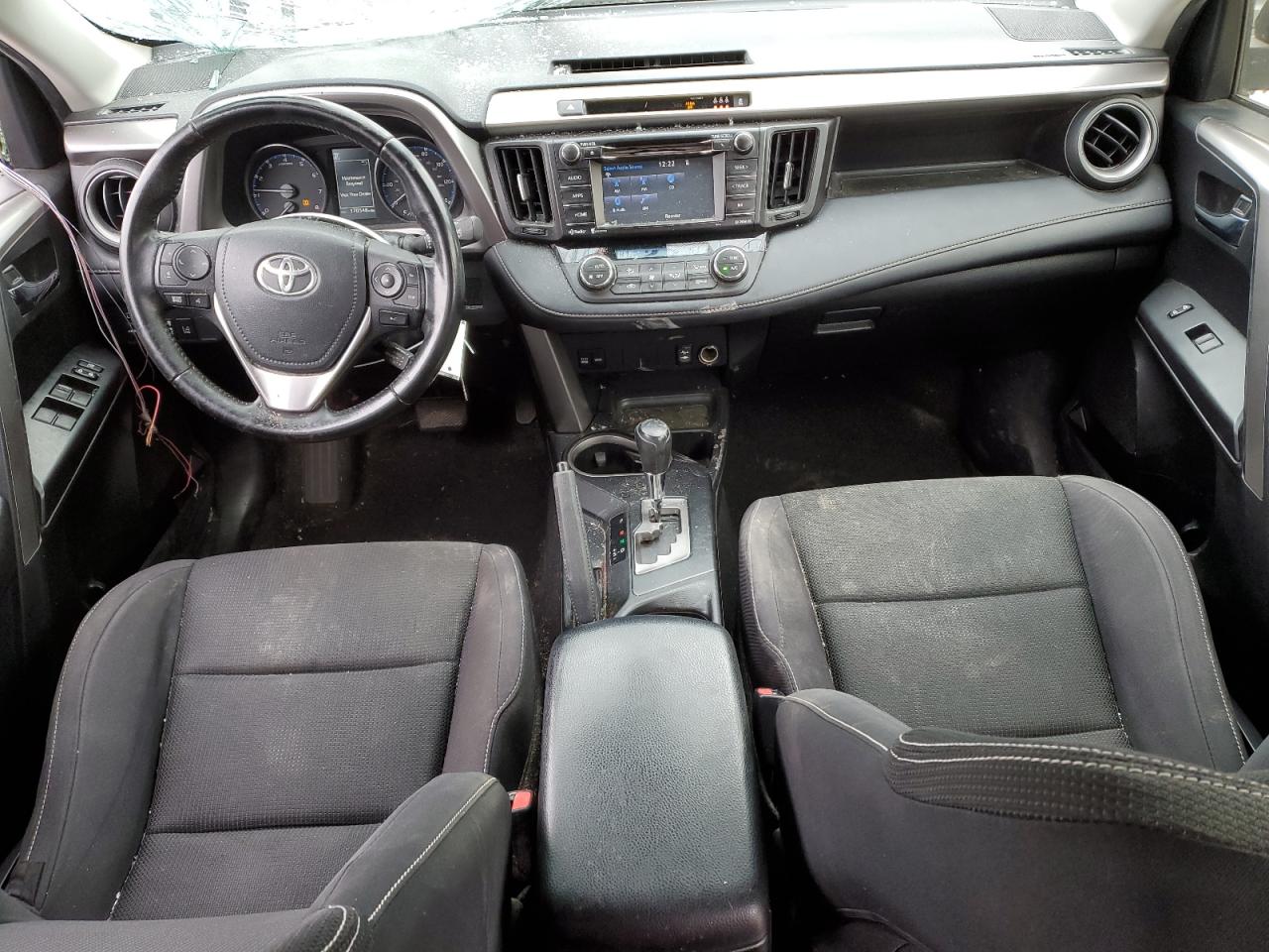 2017 Toyota RAV 4 - Image 8