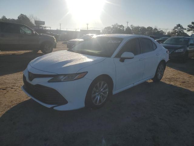  TOYOTA CAMRY 2018 Белы