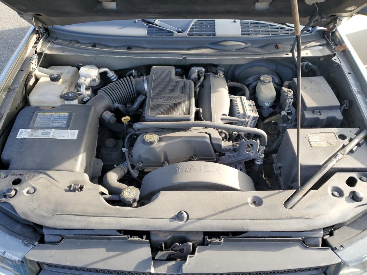 2002 Chevrolet TrailBlazer - Image 11