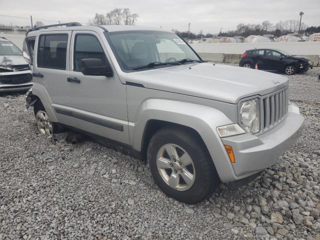  JEEP LIBERTY 2012 Серебристый