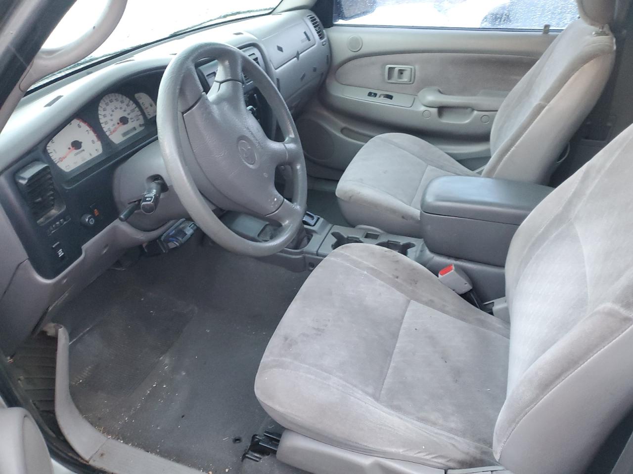 2002 Toyota Tacoma - Image 7
