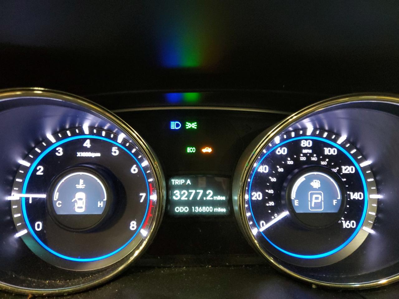2012 Hyundai Sonata - Image 9