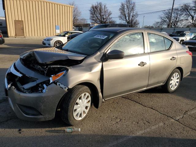  NISSAN VERSA 2017 Szary